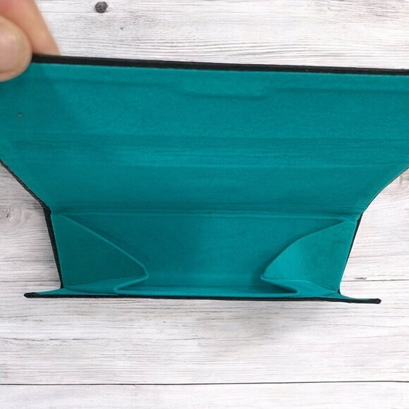 XOXO Foldable Origami Glasses/Sunglasses Case Black Leather Blue Fabric Lining - Picture 2 of 4